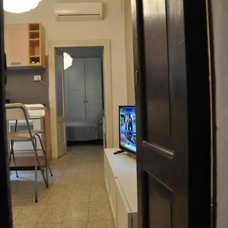 Appartement Bixio 81 *